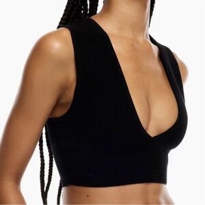 NWOT Aritzia Babaton Black Sculpt Knit Deep V Cropped Tank Size Large